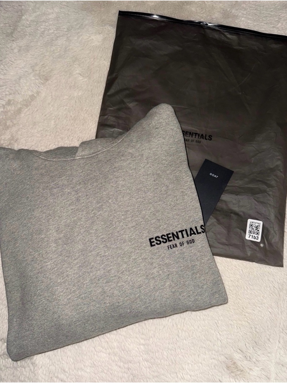 Fear of God ESSENTIALS Men’s - Dark Oatmeal